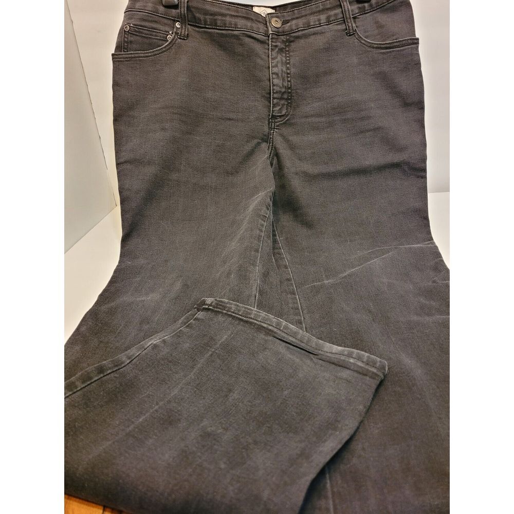 St.John's Bay Women's Black‎ Straight Leg Jeans Size 16W